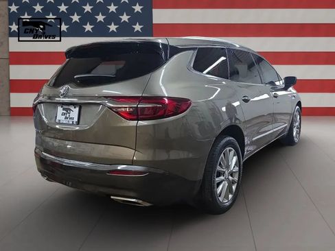 Used 2020 Buick Enclave Essence w/ Sound and Sites Package AWD/4WD image 5