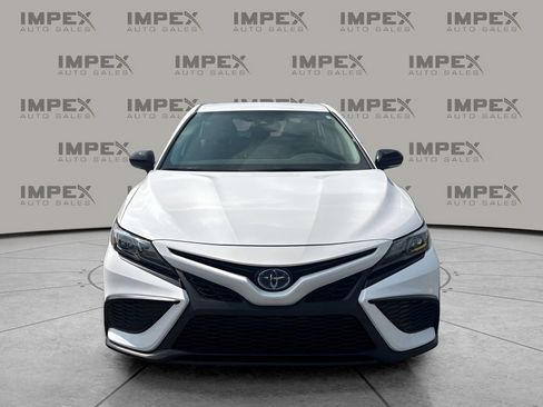 Used 2023 Toyota Camry SE w/ Convenience Package image 8