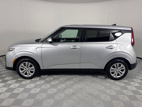 Used 2020 Kia Soul LX image 8