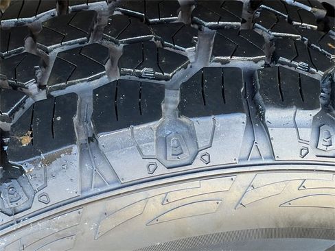 Certified 2022 Jeep Gladiator Sport image 7