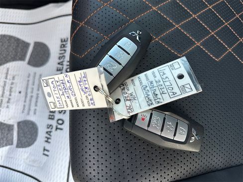 Used 2024 Mitsubishi Outlander SEL image 32