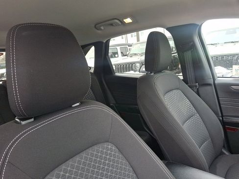 Used 2025 Ford Escape Active image 13