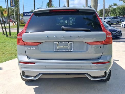 Used 2024 Volvo XC60 B5 Core AWD/4WD image 5
