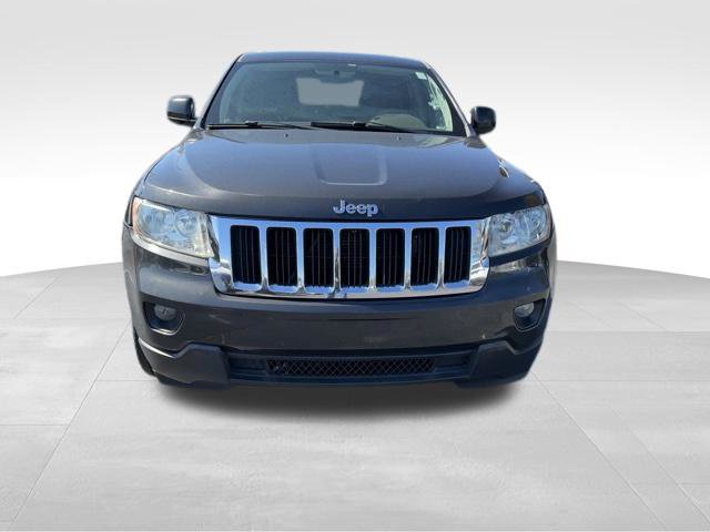 Used 2011 Jeep Grand Cherokee Laredo AWD/4WD image 2