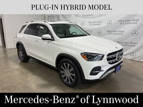 New 2026 Mercedes-Benz GLE 450e 4MATIC image 1