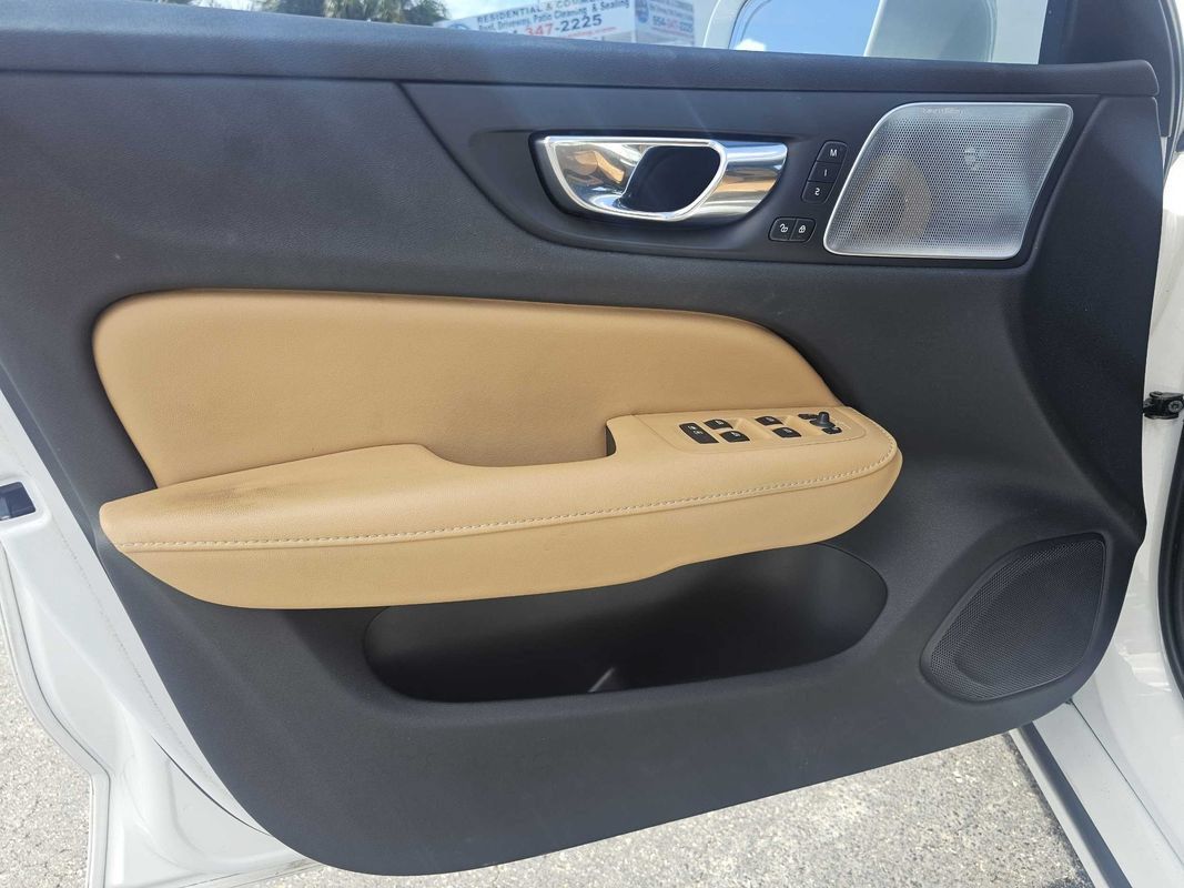 Used 2020 Volvo S60 T5 Inscription FWD image 8