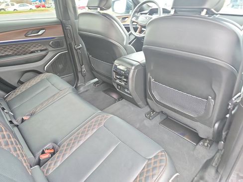 Used 2025 Jeep Grand Cherokee Summit AWD/4WD image 11