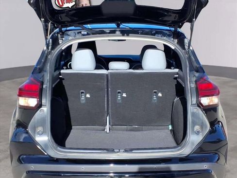 Used 2023 Nissan Kicks SR w/ SR Premium Package image 10