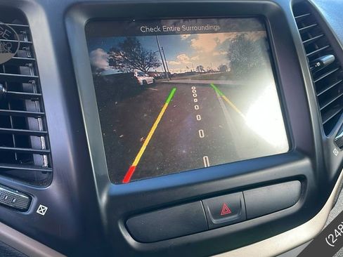 Used 2016 Jeep Cherokee High Altitude image 19