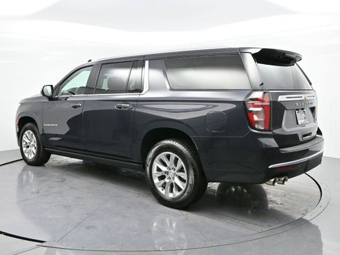 Used 2024 Chevrolet Suburban Premier AWD/4WD image 5