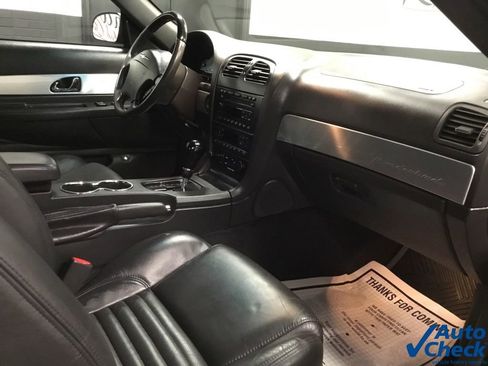Used 2002 Ford Thunderbird image 26