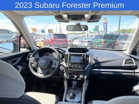 Used 2023 Subaru Forester Premium AWD/4WD image 20