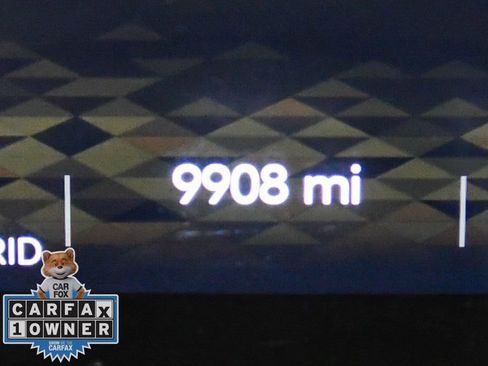 Used 2024 Jeep Wrangler Unlimited Rubicon 4xe image 15