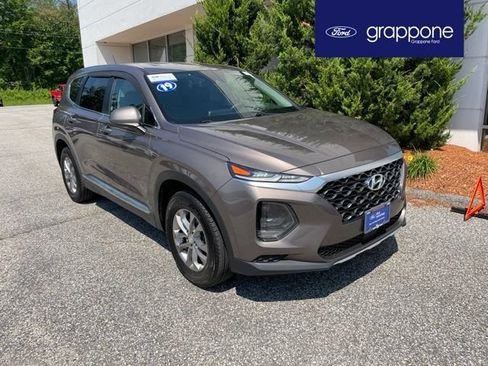 Used 2019 Hyundai Santa Fe SE AWD/4WD image 1