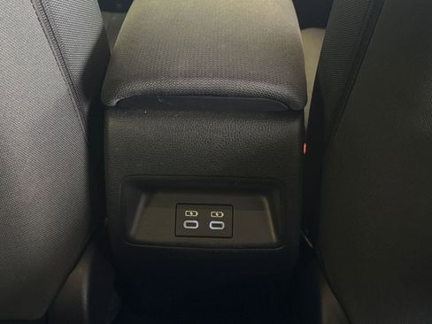 Used 2023 Toyota Corolla LE image 22