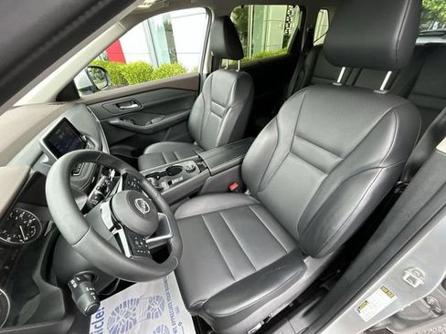 Certified 2023 Nissan Rogue SV w/ SV Premium B Package AWD/4WD image 15