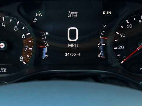 Used 2025 Jeep Compass Trailhawk AWD/4WD image 29