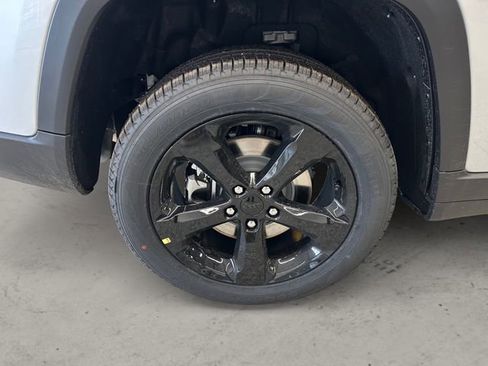 New 2026 Jeep Grand Cherokee L Limited w/ Limited Altitude Package image 14