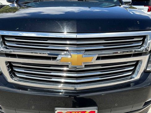 Used 2019 Chevrolet Suburban Premier image 28