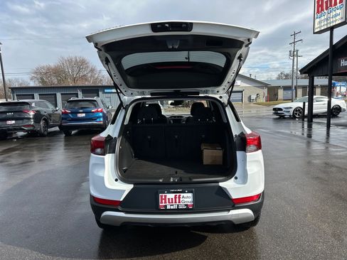 Used 2022 Chevrolet TrailBlazer LT image 11