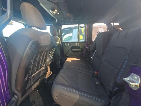 Used 2023 Jeep Wrangler Unlimited Rubicon 4xe image 10