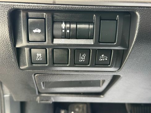 Used 2019 Subaru Legacy 2.5i Premium image 34