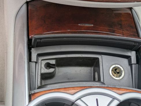 Used 2006 Mercedes-Benz R 500 4MATIC image 29