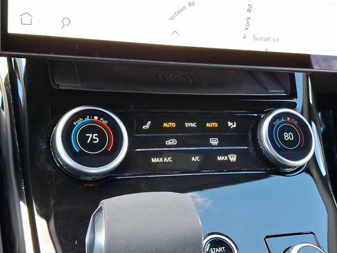 Used 2023 Land Rover Range Rover Sport SE image 16