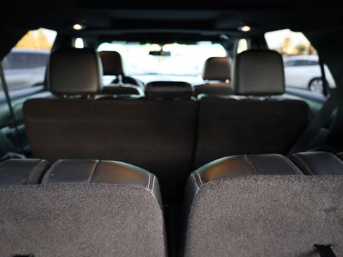 Used 2016 Ford Explorer Limited image 17