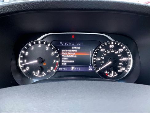 Used 2022 Nissan Frontier SV w/ Technology Package image 13