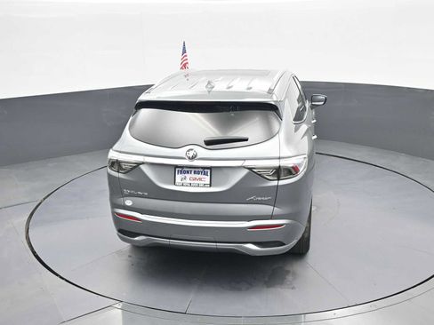 Used 2024 Buick Enclave Avenir AWD/4WD image 38