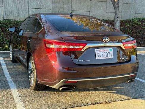 Used 2016 Toyota Avalon Limited image 12