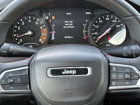Used 2024 Jeep Compass Trailhawk AWD/4WD image 15