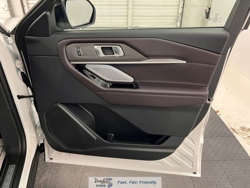 New 2026 Ford Explorer Platinum RWD image 39