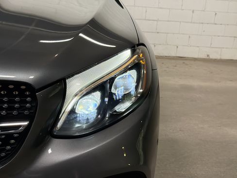 Used 2019 Mercedes-Benz GLC 43 AMG 4MATIC image 10