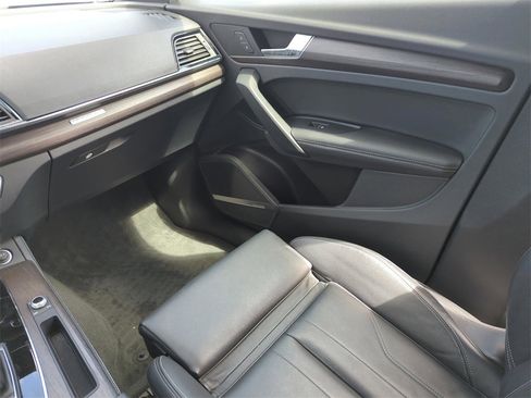 Used 2023 Audi Q5 2.0T Premium Plus w/ Premium Plus Package image 27