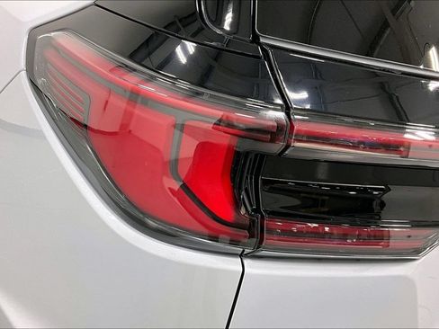 New 2026 GMC Acadia Denali Ultimate FWD image 28