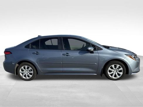 Used 2024 Toyota Corolla LE FWD image 6