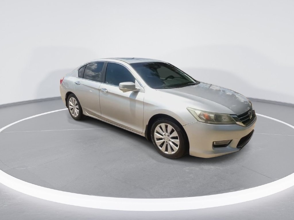 Used 2013 Honda Accord EX image 2