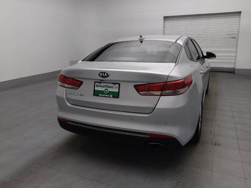Used 2018 Kia Optima LX FWD image 7