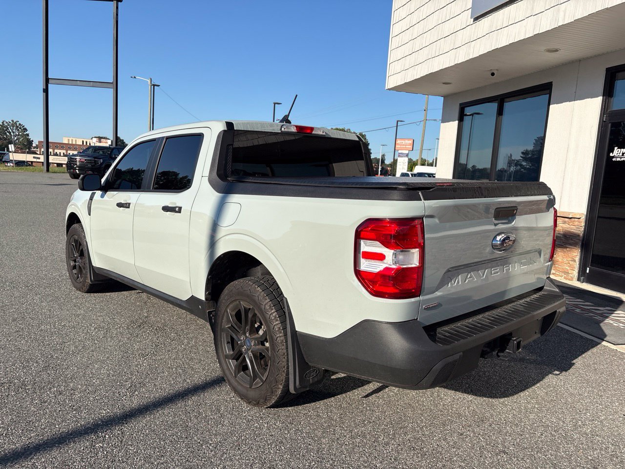 Used 2024 Ford Maverick XL FWD image 7