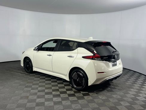 Used 2025 Nissan Leaf SV Plus image 9