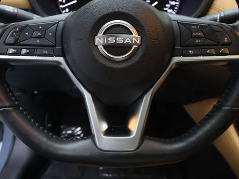 Used 2024 Nissan Sentra SV w/ SV Premium Package FWD image 18