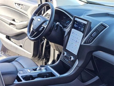 Used 2021 Ford Edge SEL w/ Convenience Package image 31