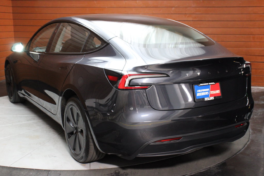 Used 2023 Tesla Model Y Long Range AWD/4WD image 30