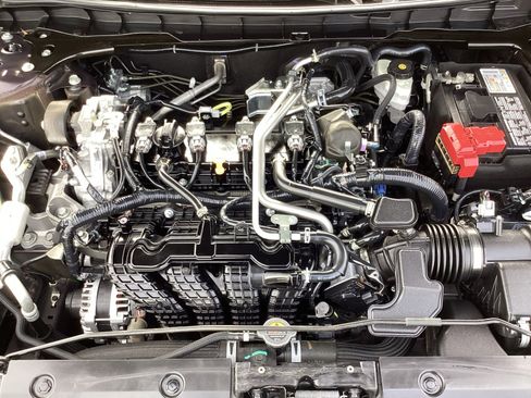 Used 2024 Nissan Altima 2.5 SV image 31