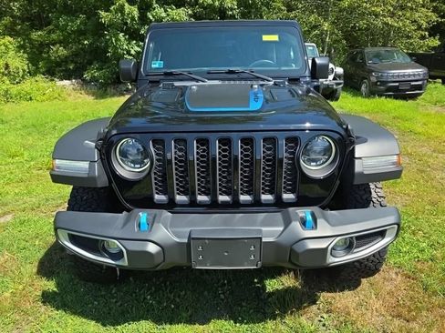 Used 2023 Jeep Wrangler Unlimited Rubicon 4xe w/ Cold Weather Group AWD/4WD image 2