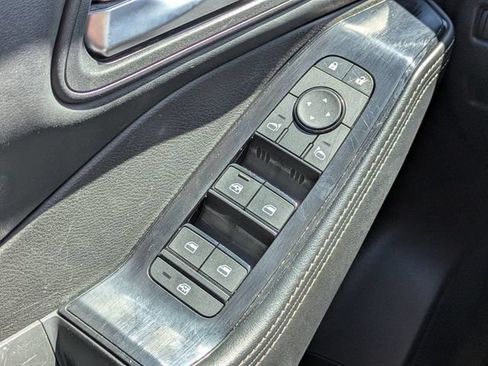 Used 2024 Nissan Rogue SV FWD image 25