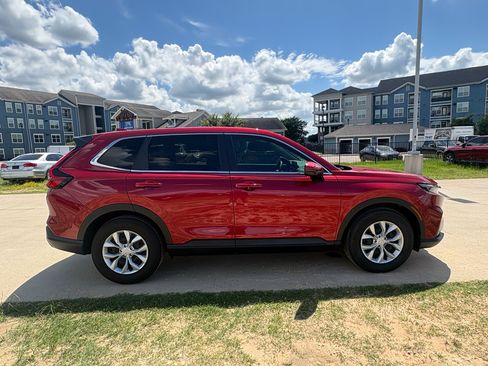 Certified 2025 Honda CR-V LX image 9