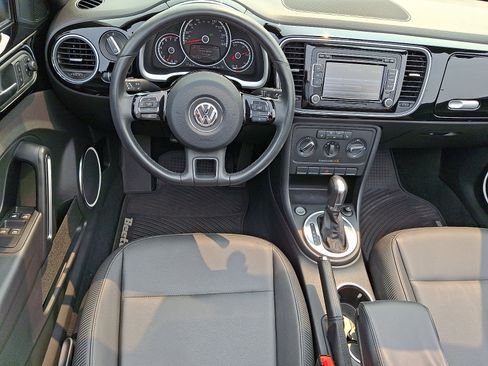Used 2014 Volkswagen Beetle 1.8T FWD image 10